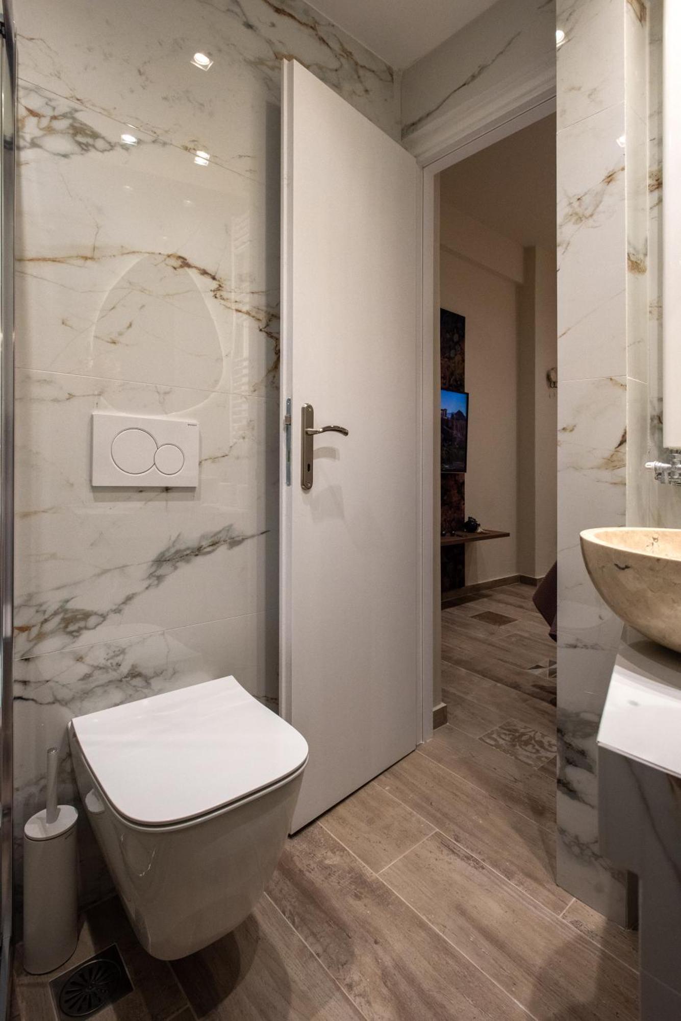 Blue Ark Romantic Under Acropolis Apartment